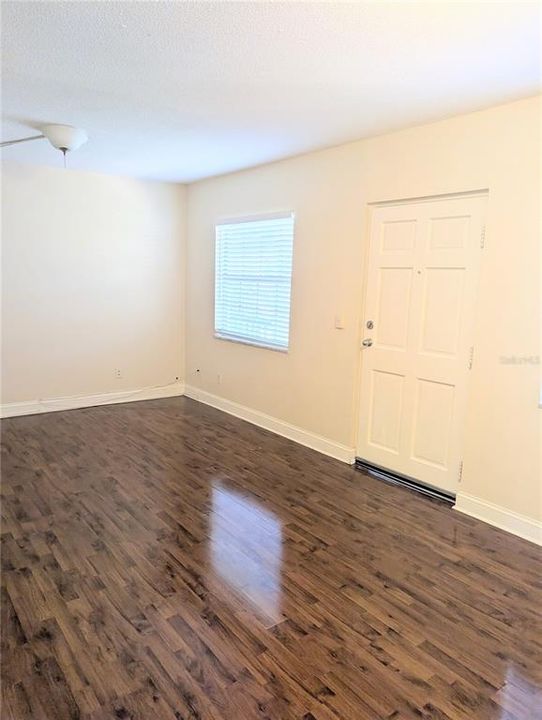 For Sale: $177,000 (1 beds, 1 baths, 600 Square Feet)