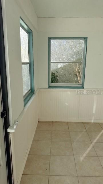 Active With Contract: $185,000 (2 beds, 2 baths, 852 Square Feet)