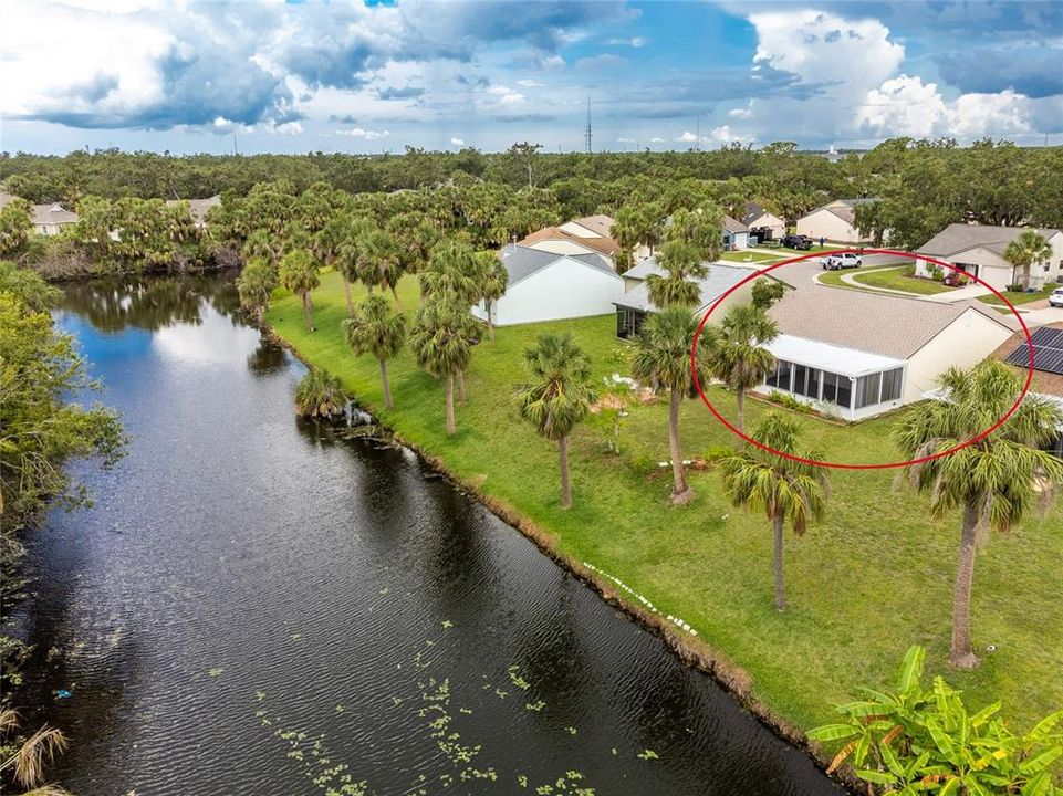 Active With Contract: $185,000 (2 beds, 2 baths, 852 Square Feet)