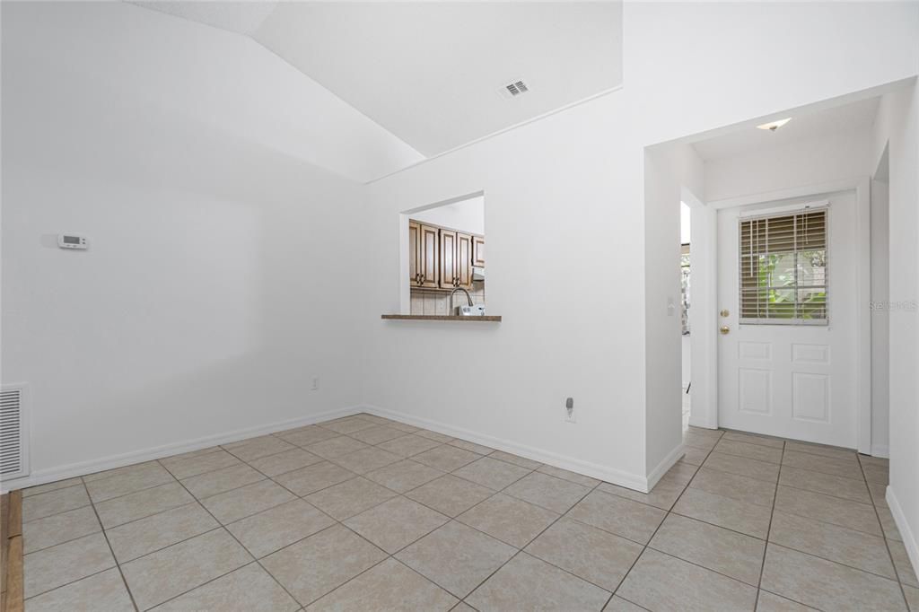 Active With Contract: $185,000 (2 beds, 2 baths, 852 Square Feet)