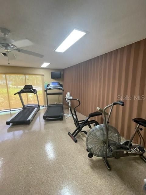 Active With Contract: $185,000 (2 beds, 2 baths, 852 Square Feet)