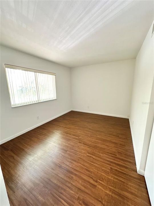 For Sale: $160,000 (2 beds, 2 baths, 1120 Square Feet)