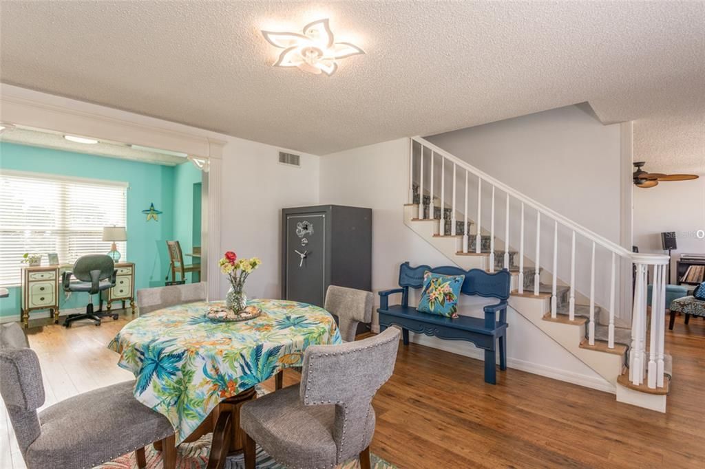 For Sale: $749,000 (4 beds, 3 baths, 2572 Square Feet)