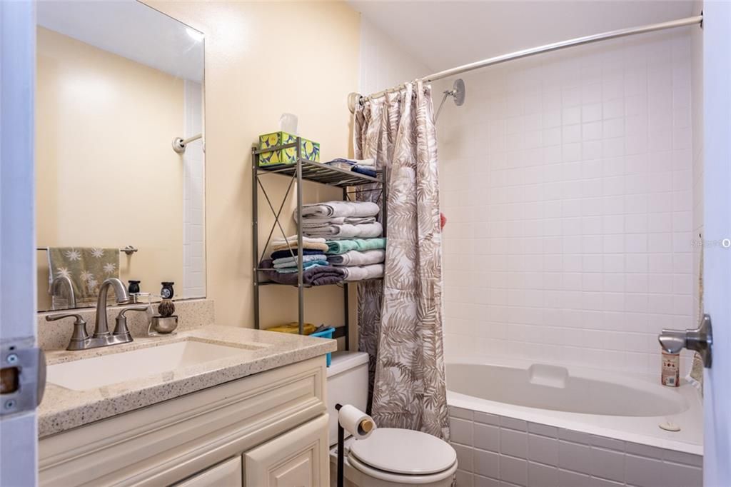 For Sale: $749,000 (4 beds, 3 baths, 2572 Square Feet)