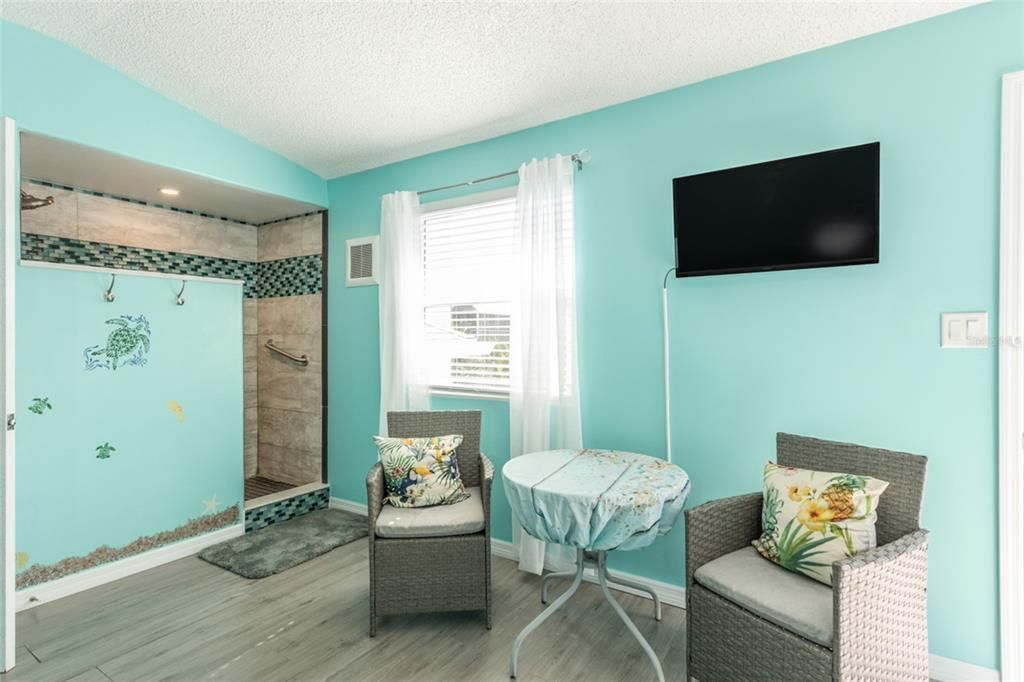 For Sale: $749,000 (4 beds, 3 baths, 2572 Square Feet)