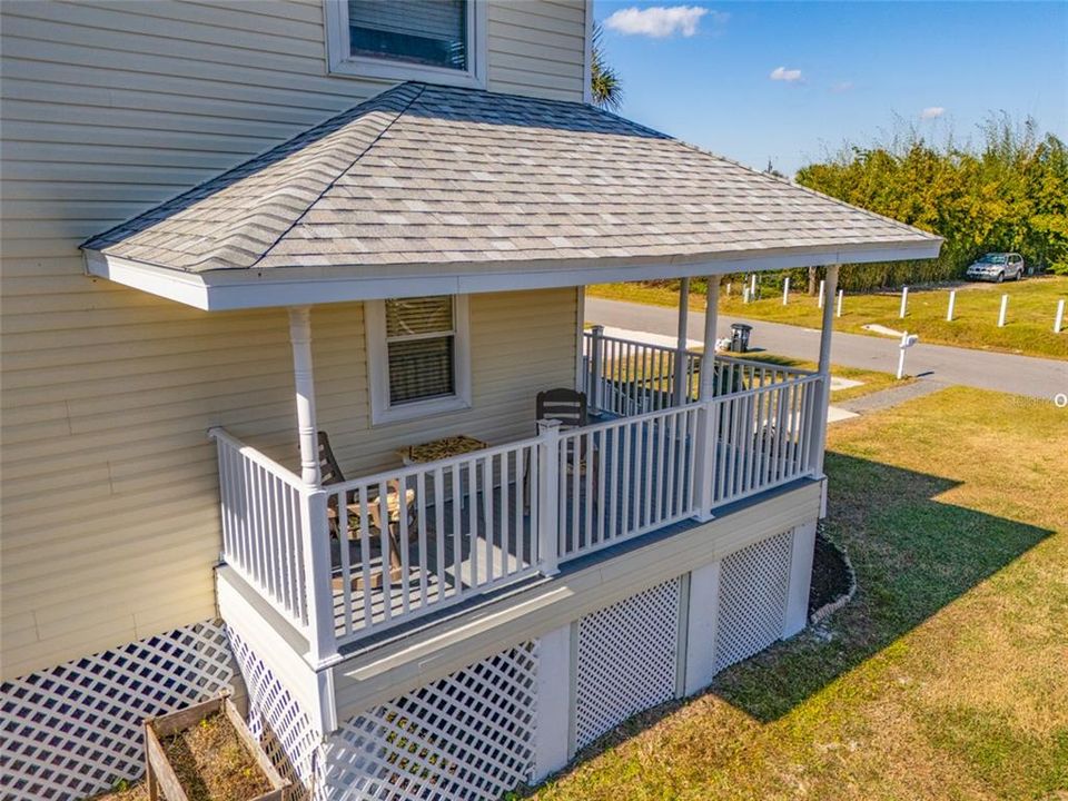 For Sale: $749,000 (4 beds, 3 baths, 2572 Square Feet)