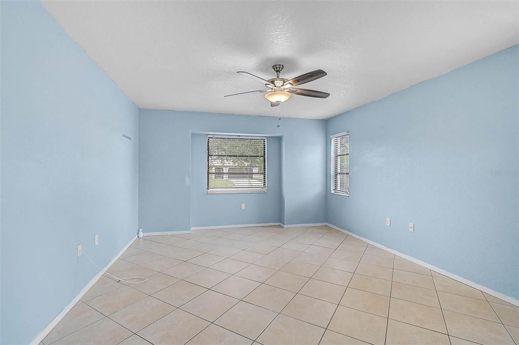 For Sale: $229,900 (2 beds, 2 baths, 1322 Square Feet)