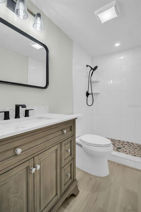 For Sale: $299,900 (2 beds, 2 baths, 1504 Square Feet)