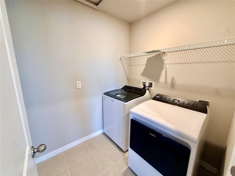 For Sale: $475,000 (4 beds, 2 baths, 2340 Square Feet)