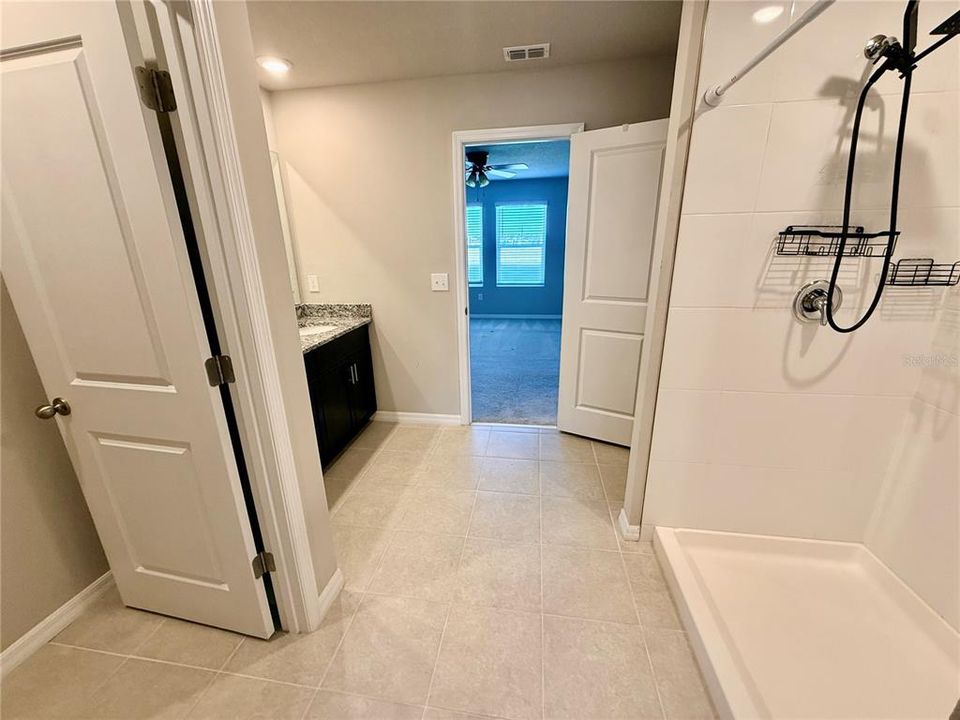 For Sale: $475,000 (4 beds, 2 baths, 2340 Square Feet)