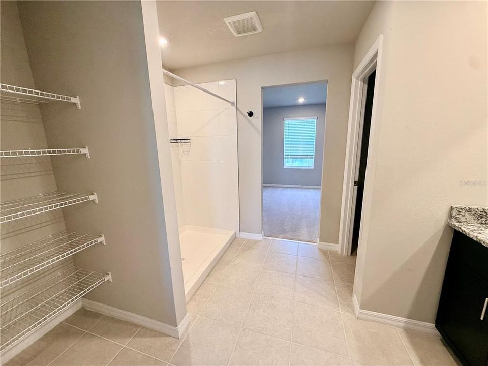 For Sale: $475,000 (4 beds, 2 baths, 2340 Square Feet)