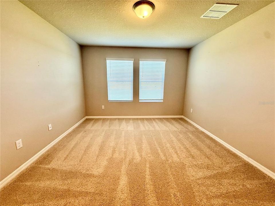 For Sale: $475,000 (4 beds, 2 baths, 2340 Square Feet)