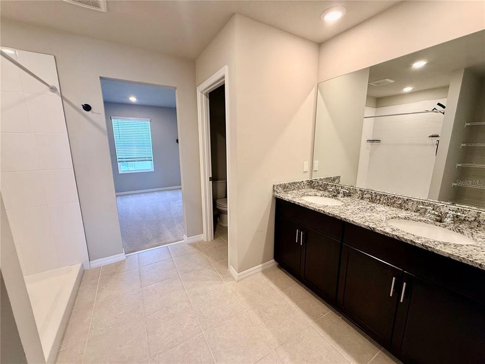 For Sale: $475,000 (4 beds, 2 baths, 2340 Square Feet)