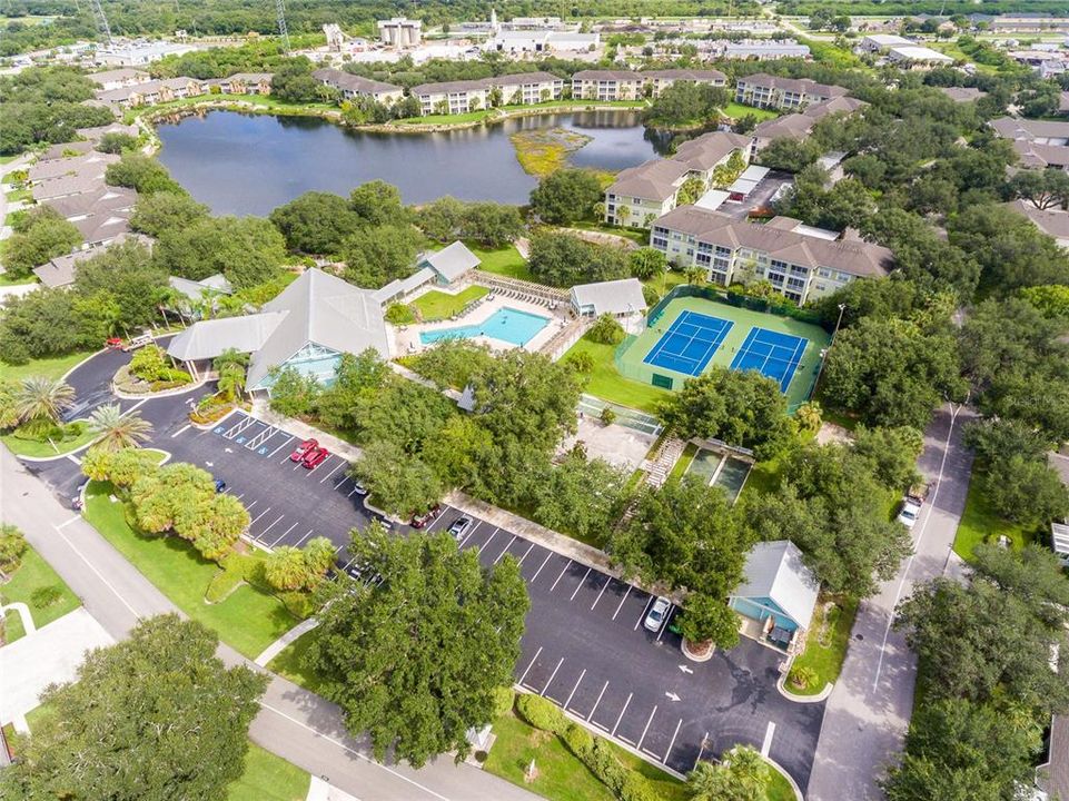 待售: $175,000 (2 贝兹, 2 浴室, 993 平方英尺)