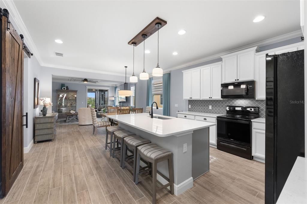 For Sale: $575,000 (3 beds, 2 baths, 2373 Square Feet)