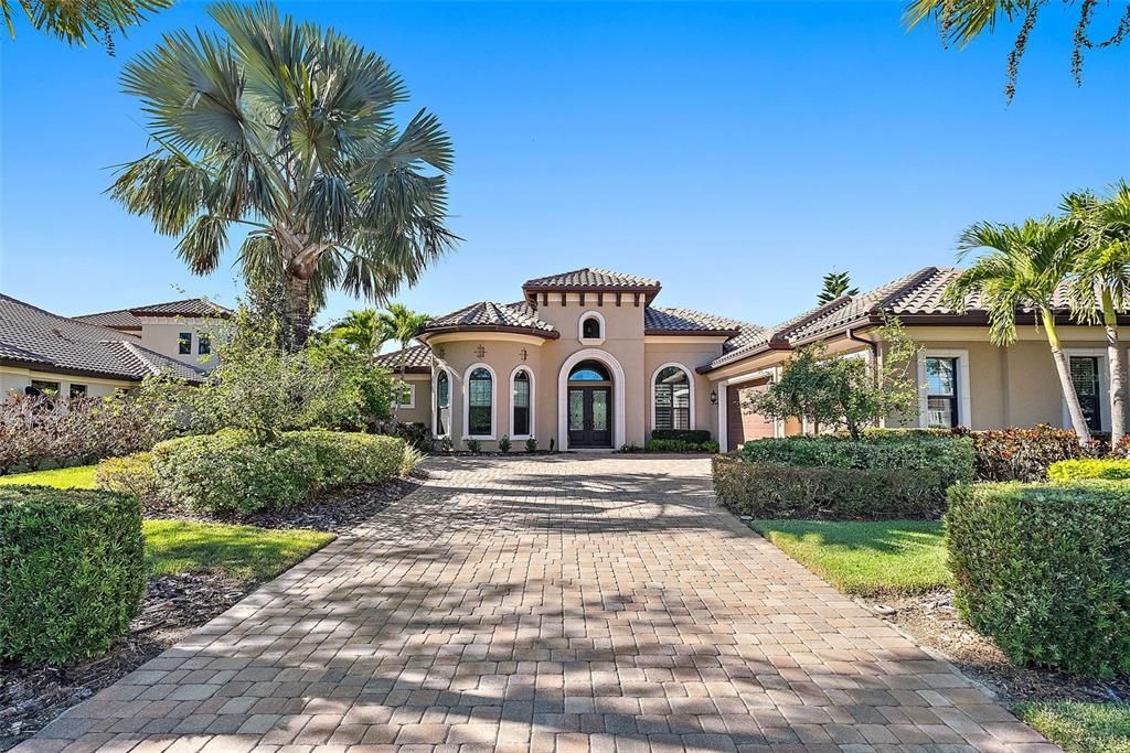 En Venta: $1,550,000 (3 camas, 3 baños, 2904 Pies cuadrados)