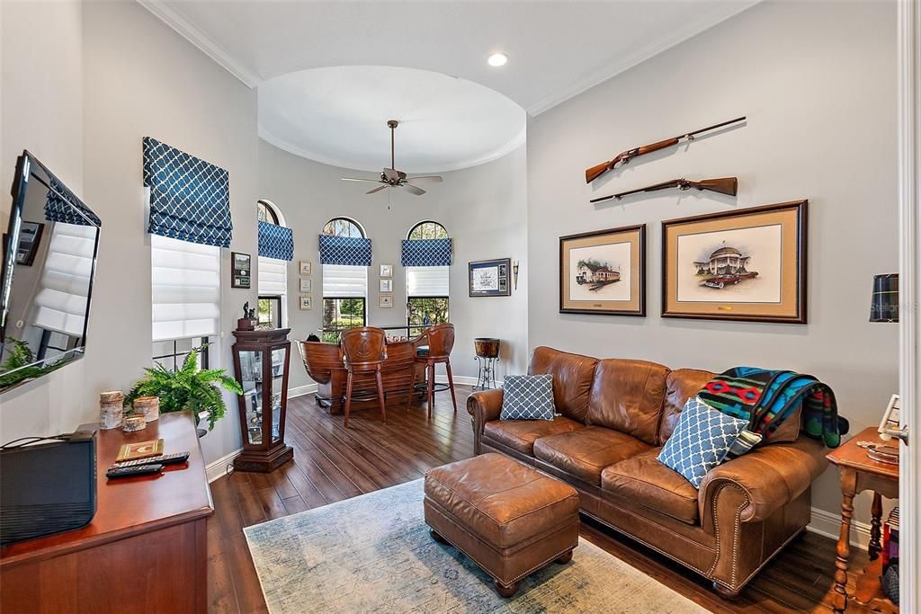 En Venta: $1,550,000 (3 camas, 3 baños, 2904 Pies cuadrados)