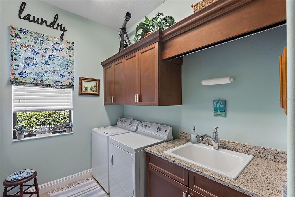 En Venta: $1,550,000 (3 camas, 3 baños, 2904 Pies cuadrados)