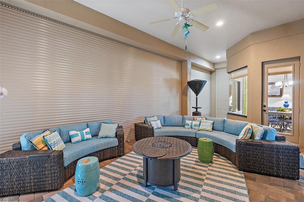 En Venta: $1,550,000 (3 camas, 3 baños, 2904 Pies cuadrados)