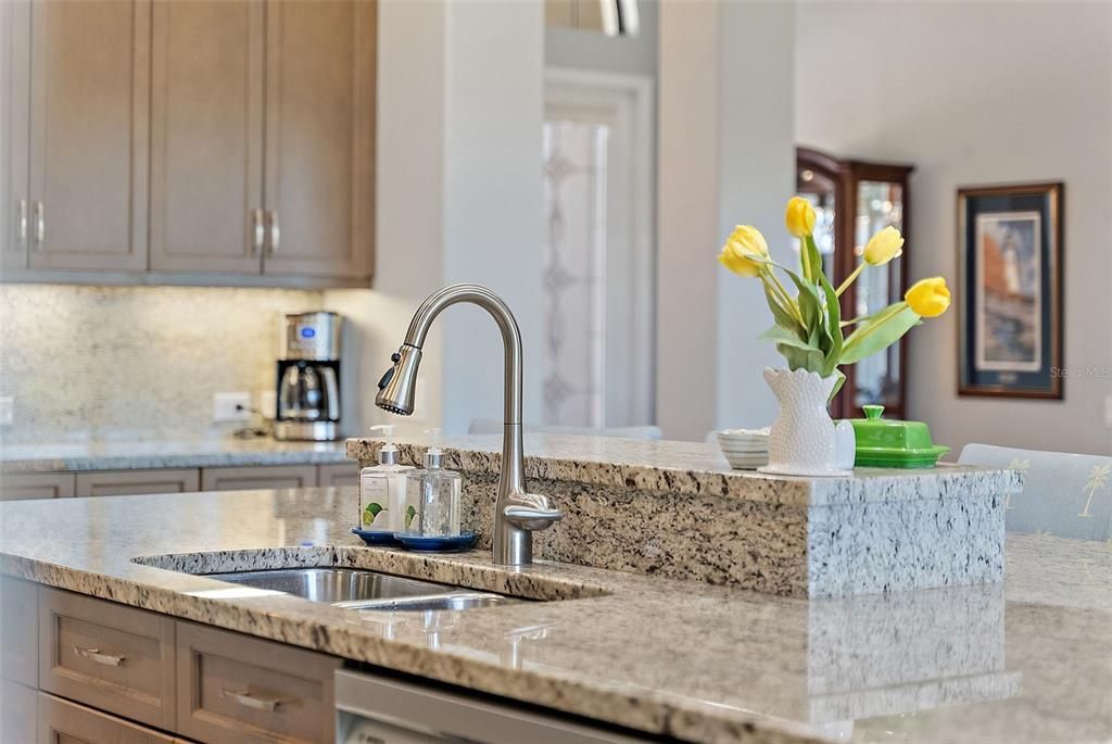 En Venta: $1,550,000 (3 camas, 3 baños, 2904 Pies cuadrados)