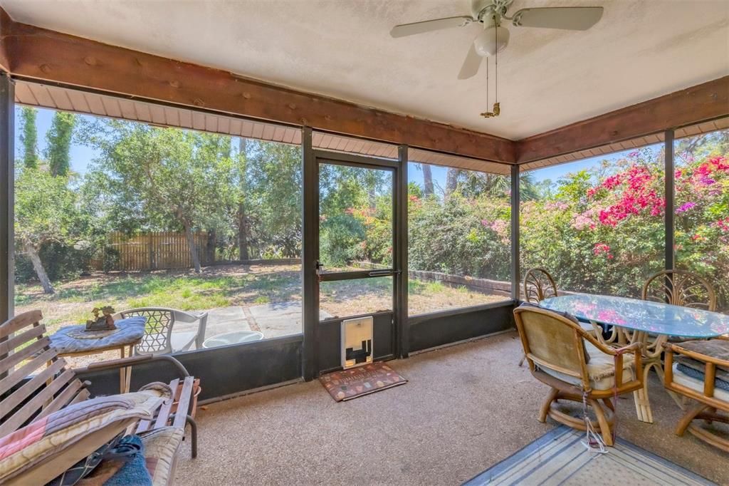 待售: $325,000 (3 贝兹, 2 浴室, 1348 平方英尺)