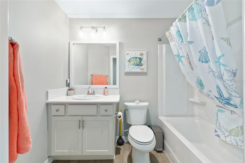 For Sale: $362,750 (3 beds, 2 baths, 1631 Square Feet)