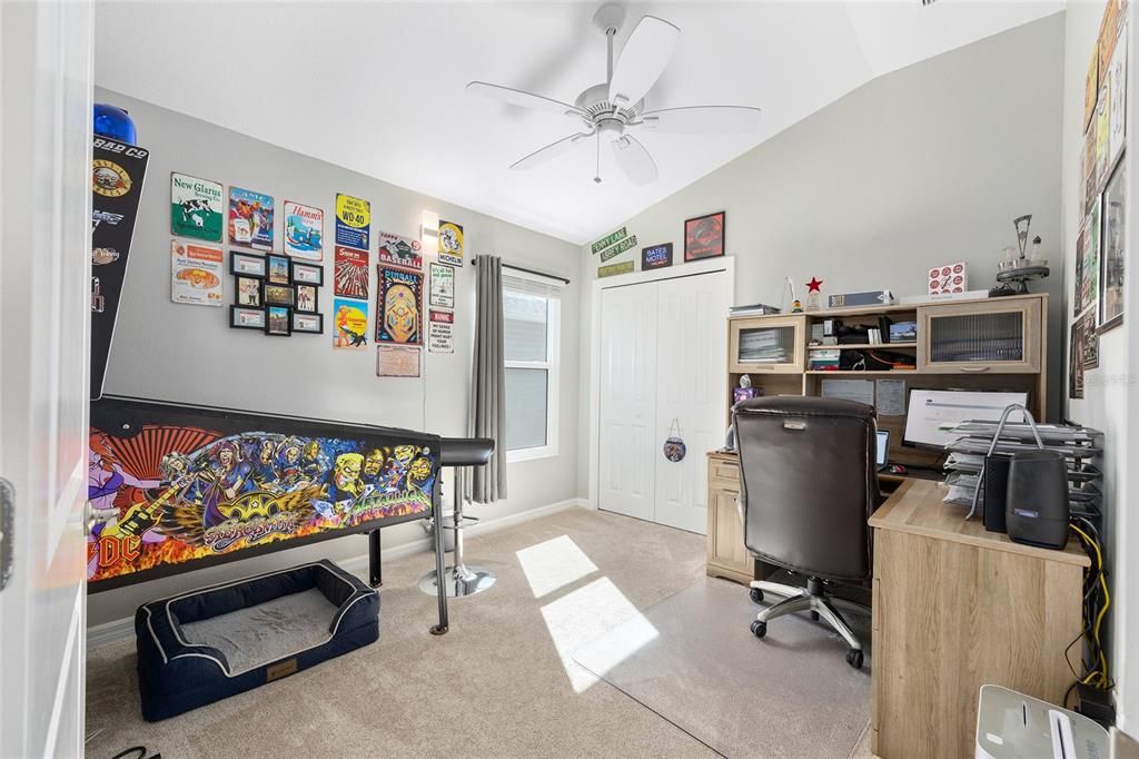 For Sale: $362,750 (3 beds, 2 baths, 1631 Square Feet)