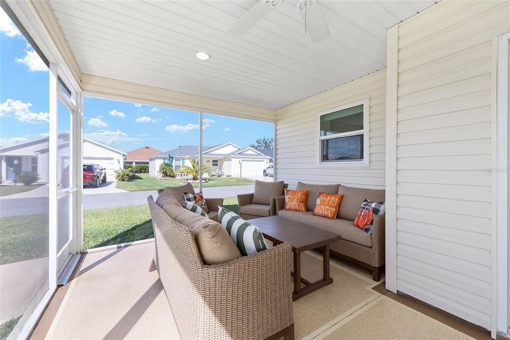 For Sale: $362,750 (3 beds, 2 baths, 1631 Square Feet)