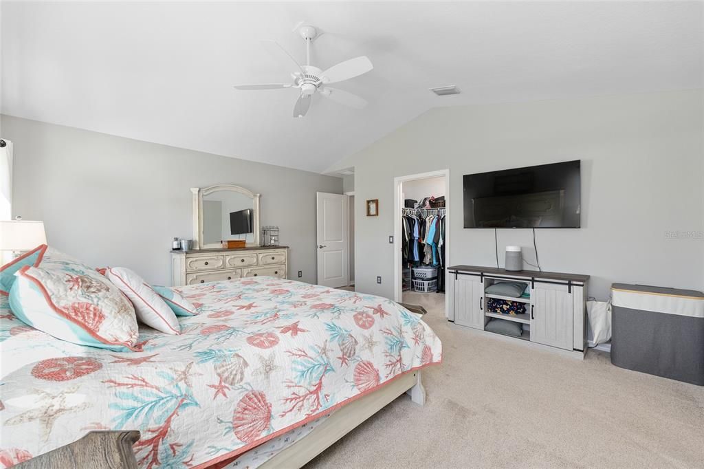 For Sale: $362,750 (3 beds, 2 baths, 1631 Square Feet)