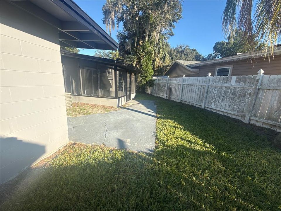 For Sale: $375,000 (3 beds, 2 baths, 1300 Square Feet)