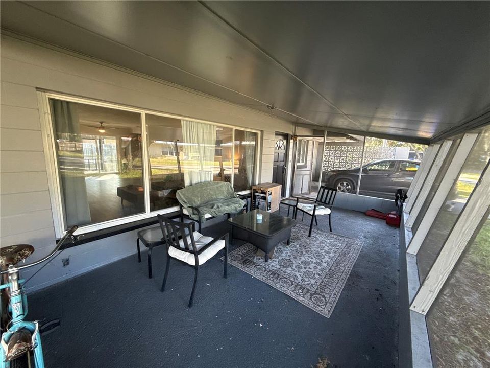 For Sale: $375,000 (3 beds, 2 baths, 1300 Square Feet)