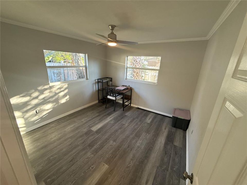 For Sale: $375,000 (3 beds, 2 baths, 1300 Square Feet)