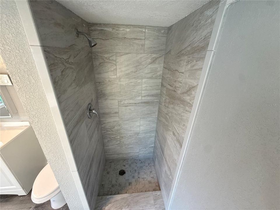 For Sale: $375,000 (3 beds, 2 baths, 1300 Square Feet)