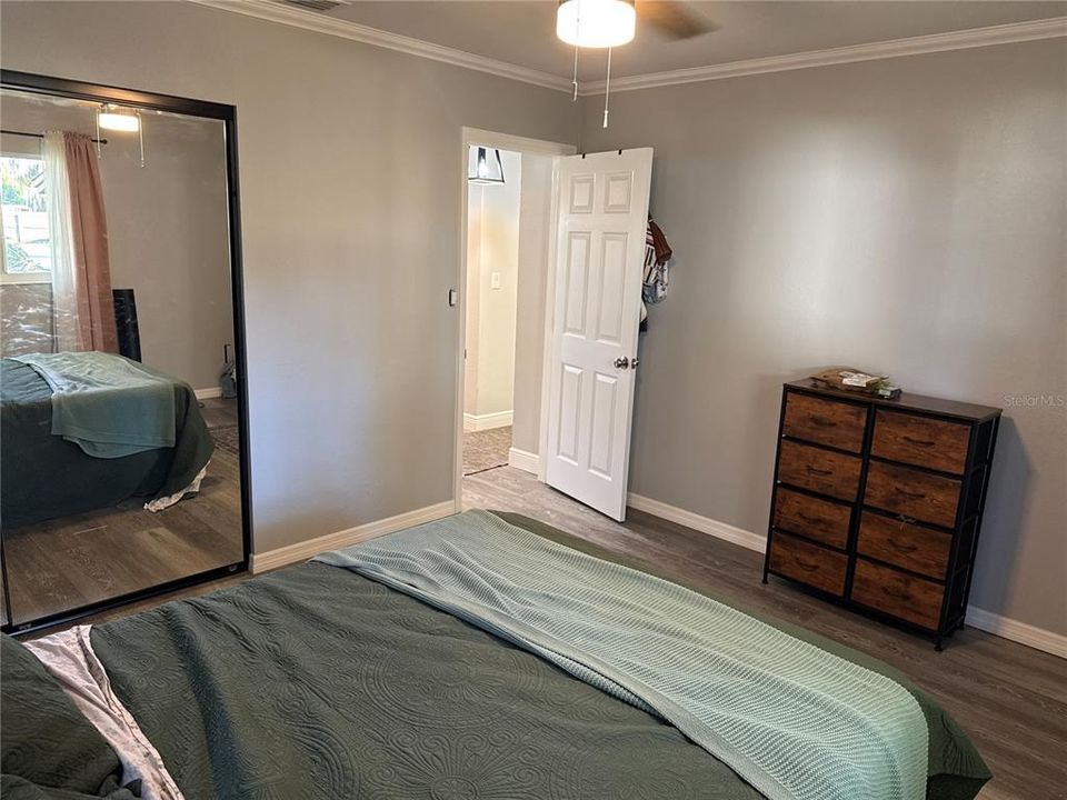 For Sale: $375,000 (3 beds, 2 baths, 1300 Square Feet)