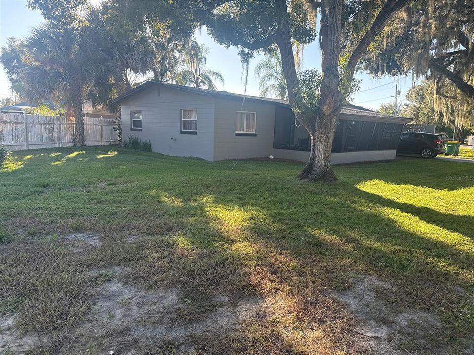 For Sale: $375,000 (3 beds, 2 baths, 1300 Square Feet)