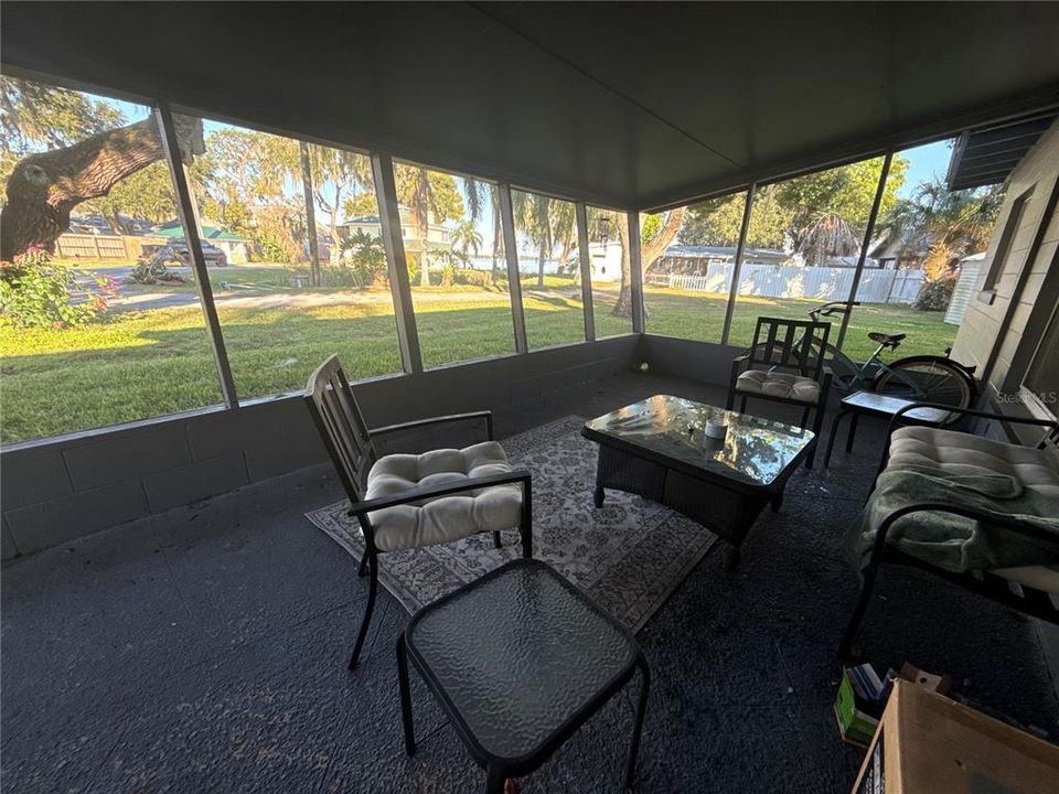 For Sale: $375,000 (3 beds, 2 baths, 1300 Square Feet)