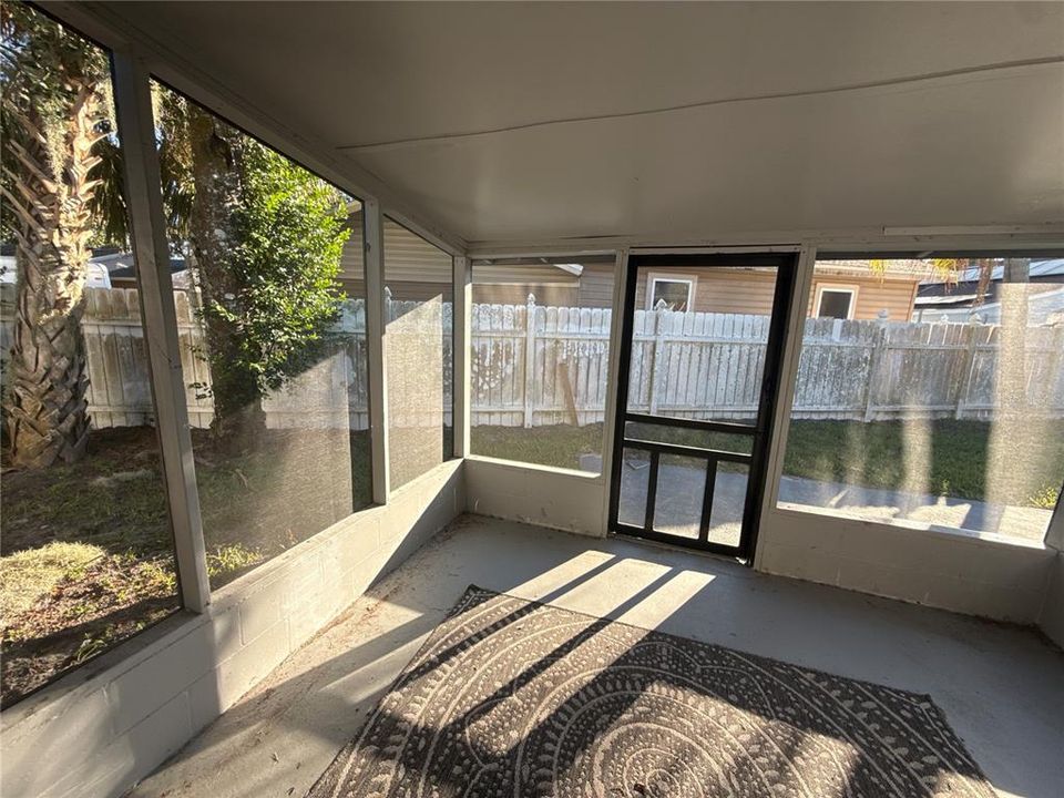 For Sale: $375,000 (3 beds, 2 baths, 1300 Square Feet)