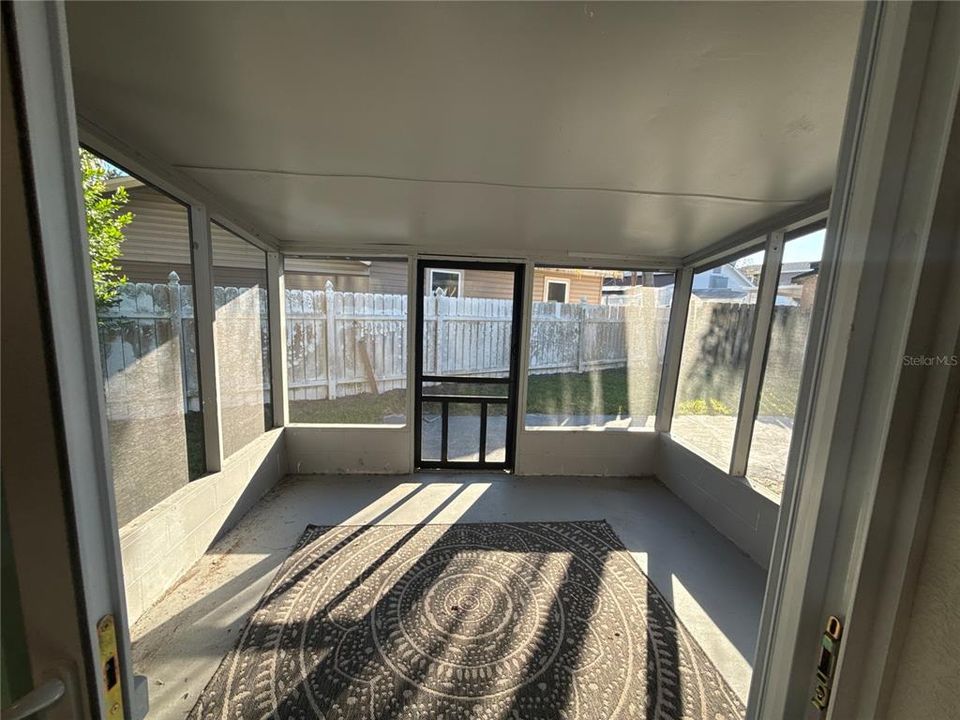 For Sale: $375,000 (3 beds, 2 baths, 1300 Square Feet)