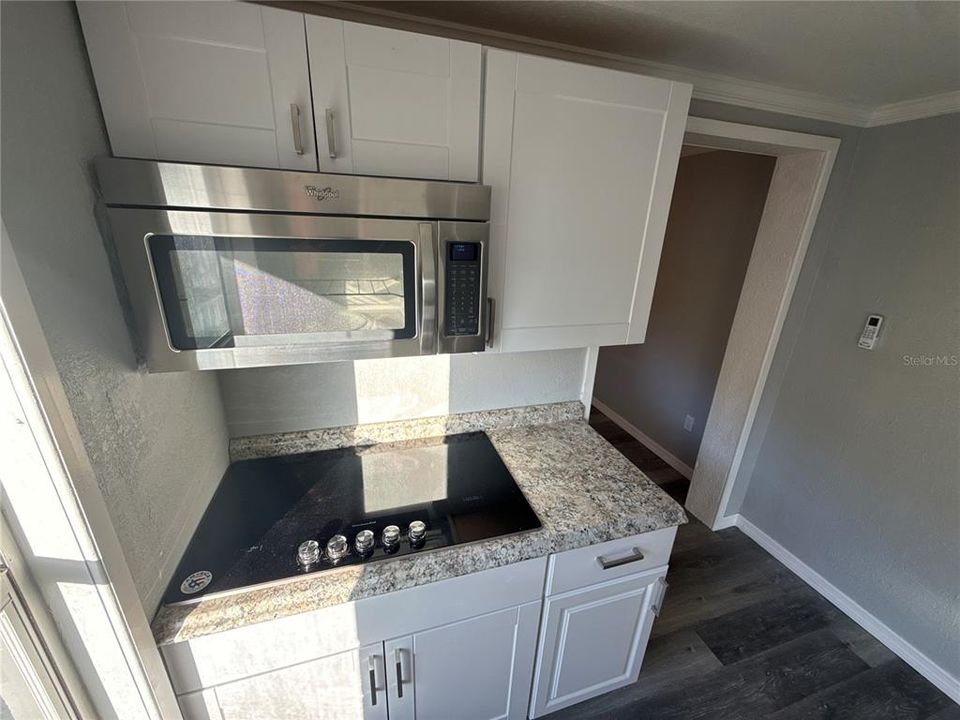 For Sale: $375,000 (3 beds, 2 baths, 1300 Square Feet)