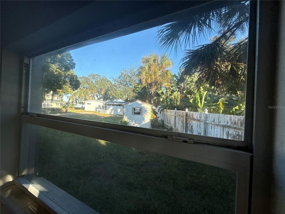 For Sale: $375,000 (3 beds, 2 baths, 1300 Square Feet)