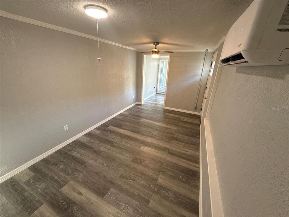 For Sale: $375,000 (3 beds, 2 baths, 1300 Square Feet)