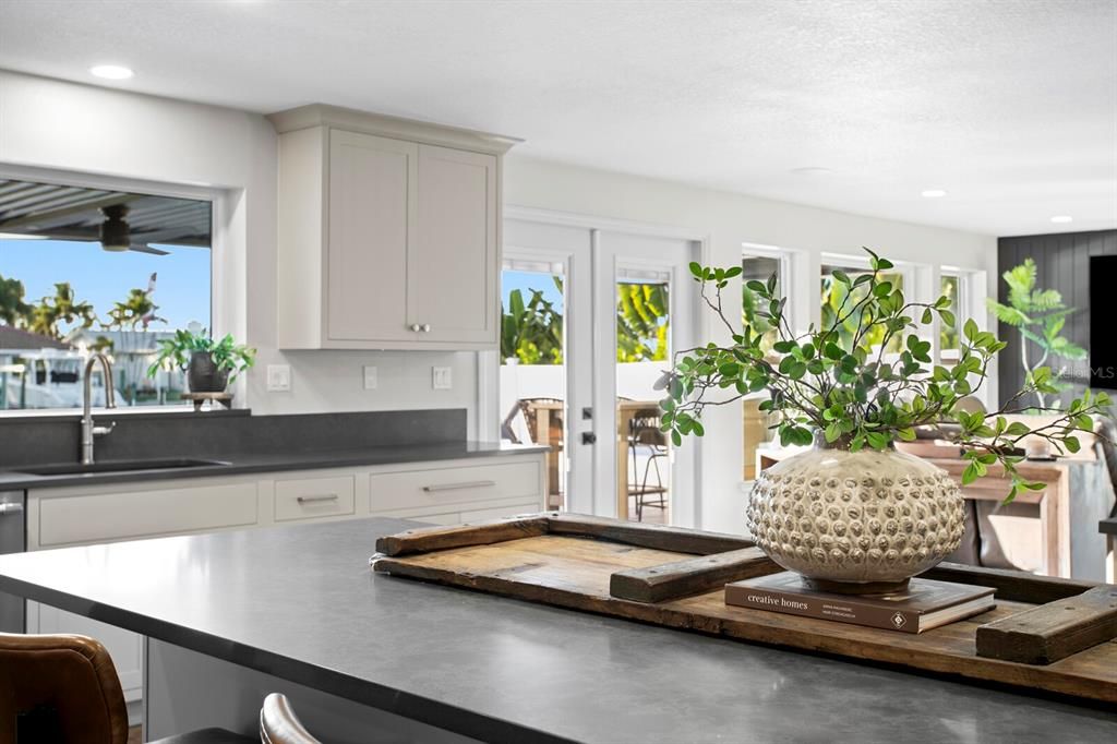 待售: $1,900,000 (3 贝兹, 3 浴室, 2552 平方英尺)