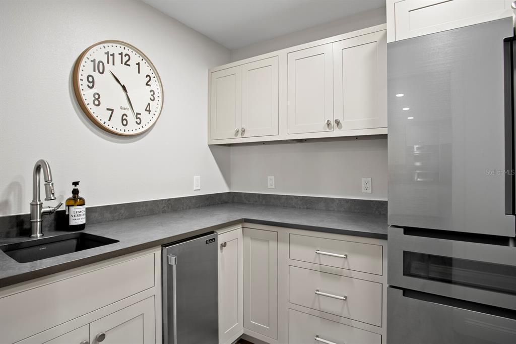 待售: $1,900,000 (3 贝兹, 3 浴室, 2552 平方英尺)