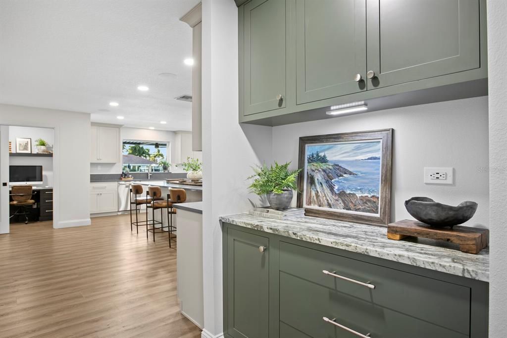 待售: $1,900,000 (3 贝兹, 3 浴室, 2552 平方英尺)