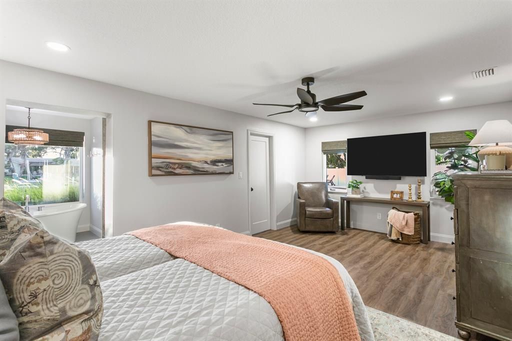 待售: $1,900,000 (3 贝兹, 3 浴室, 2552 平方英尺)