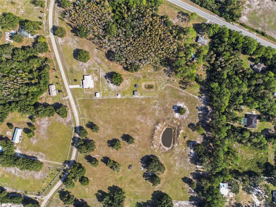 待售: $400,000 (11.44 acres)