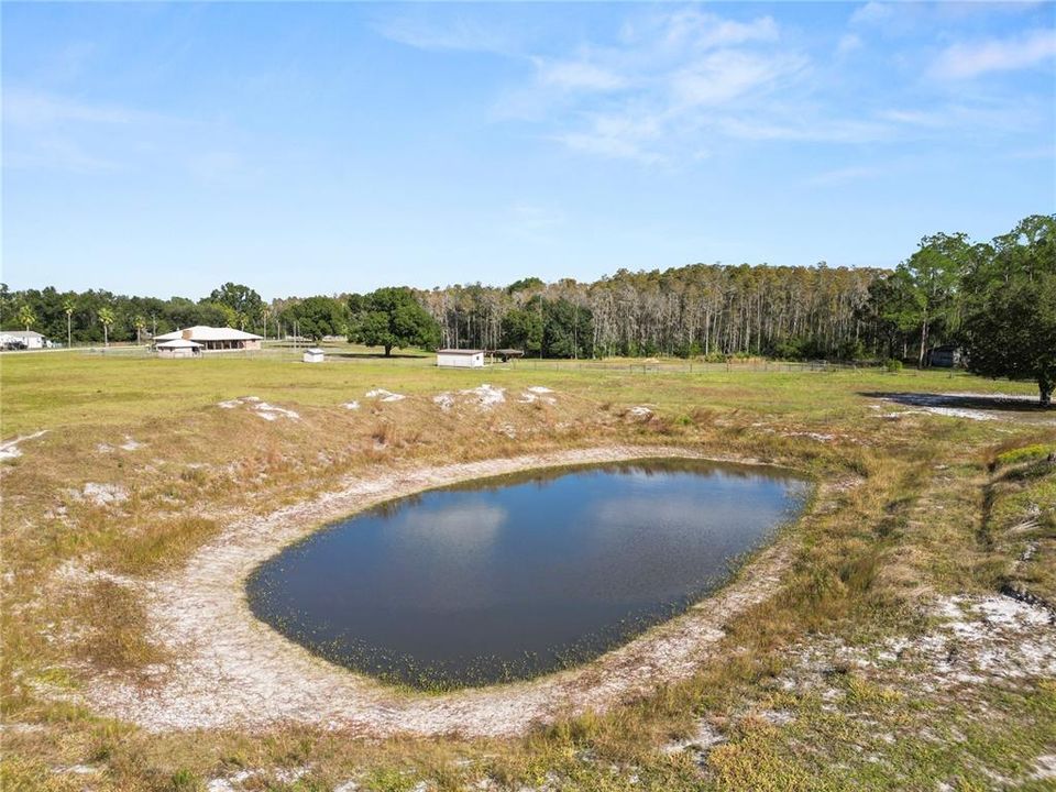 待售: $400,000 (11.44 acres)