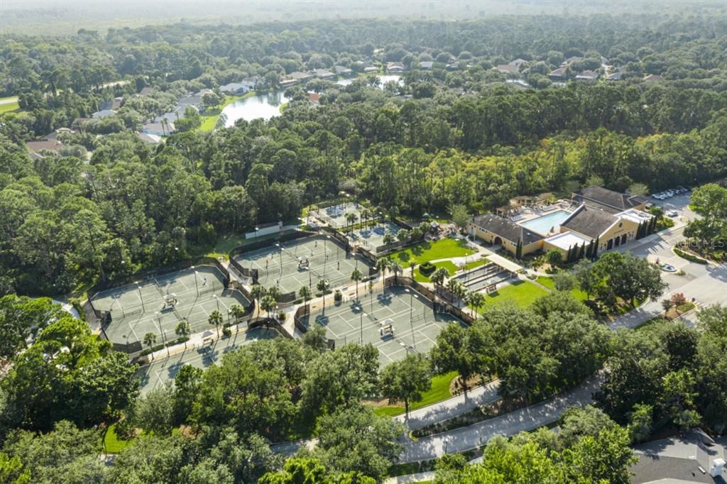 待售: $475,000 (0.85 acres)