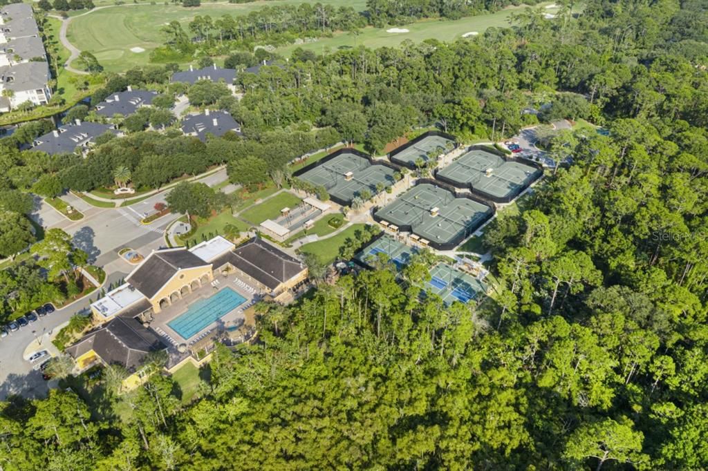 待售: $475,000 (0.85 acres)