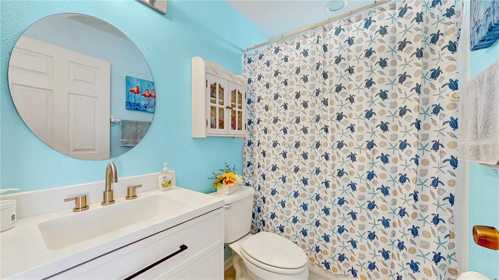 En Venta: $290,000 (3 camas, 2 baños, 1050 Pies cuadrados)